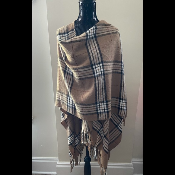 Plaid Tassel Shawl Wrap O/S - Picture 2 of 8